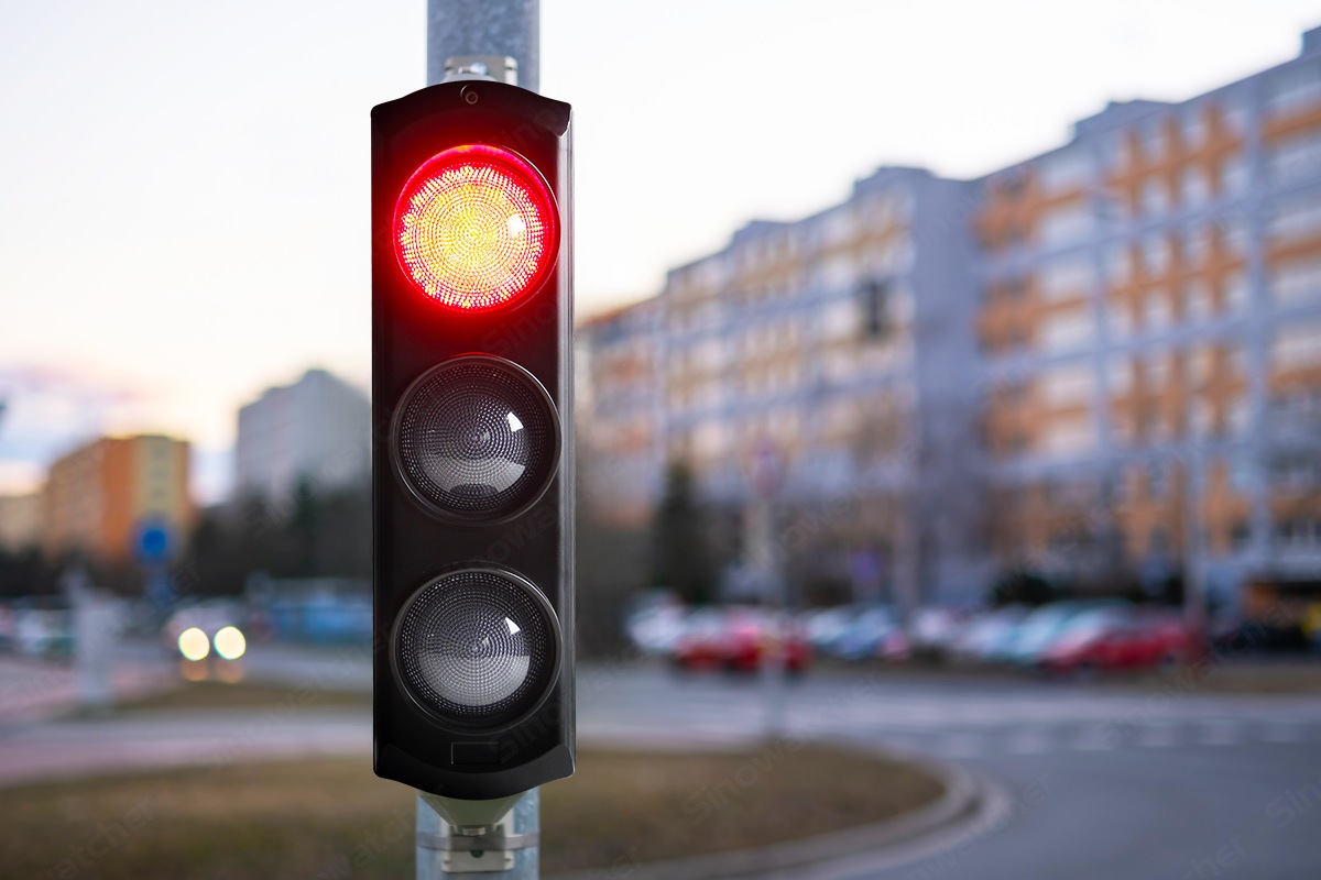 100 Mm Traffic Lights 1
